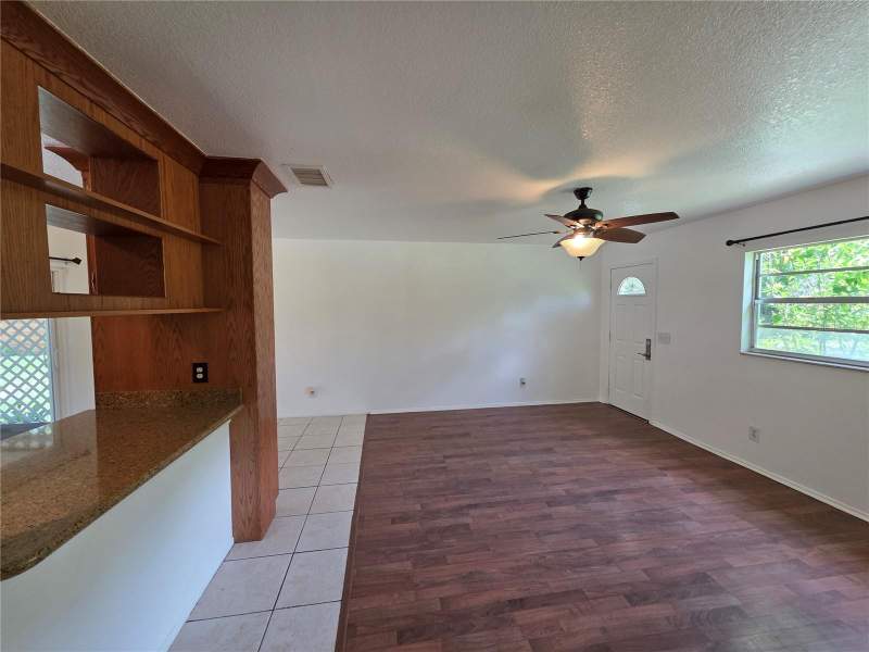 3 bedroom Single Family Residence at 5809 Half Moon Lake Road, Keystone Park Colony Sub, Tampa — photo 4
