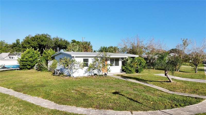 2 bedroom Single Family Residence at 4869 Bayano Street, Port Charlotte Sub 41, North Port — photo 3