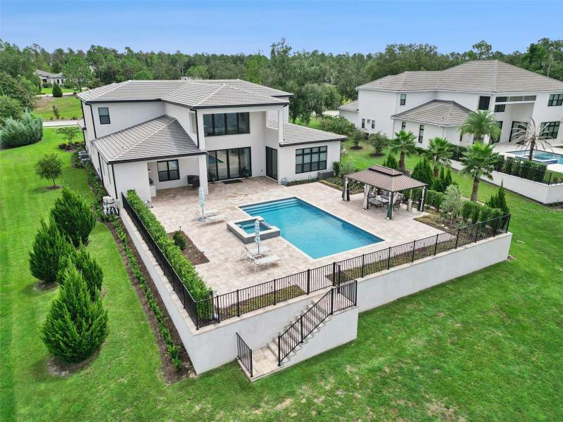 5 bedroom Single Family Residence at 15421 Pendio Drive, Bella Collina Sub, Montverde — photo 4