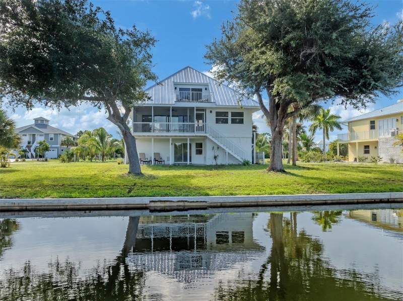 3 bedroom Single Family Residence at 13075 Via Cassia, Portofino, Placida — photo 3