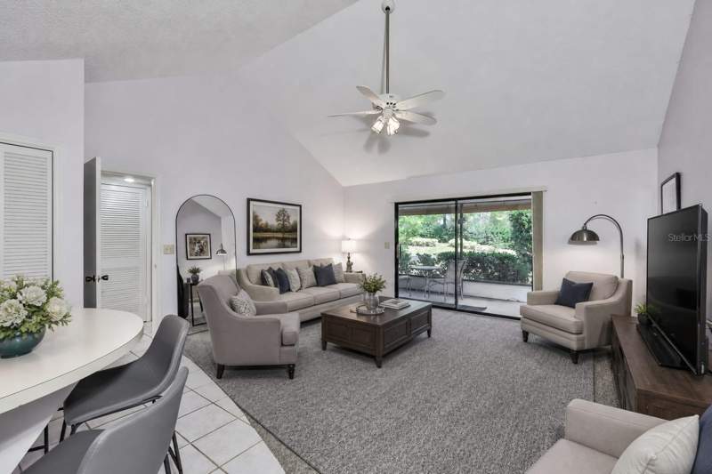 2 bedroom Condominium at 1305 Spry Court, Golf Villas Of Sun City Center, Sun City Center — photo 2