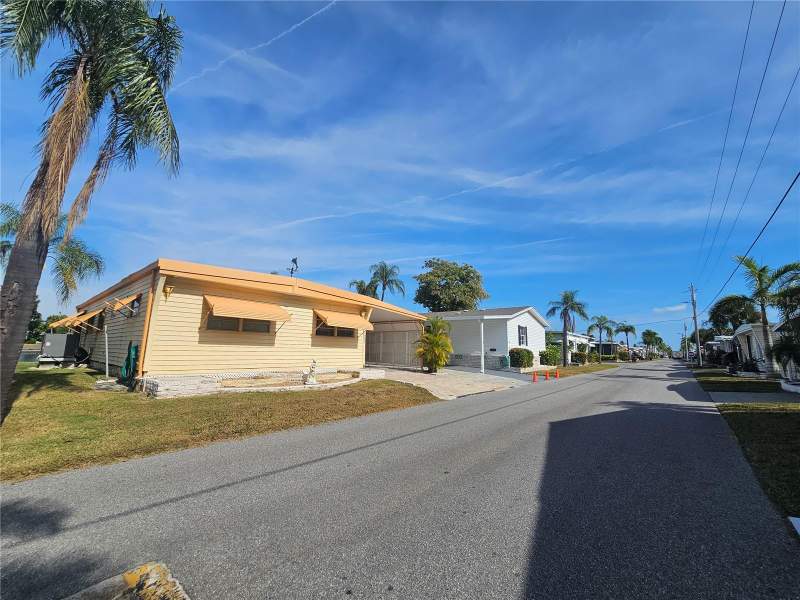 18675 US HIGHWAY 19 #498 home for sale in Bay Aristocrat Village Mobile Home Park Unrec