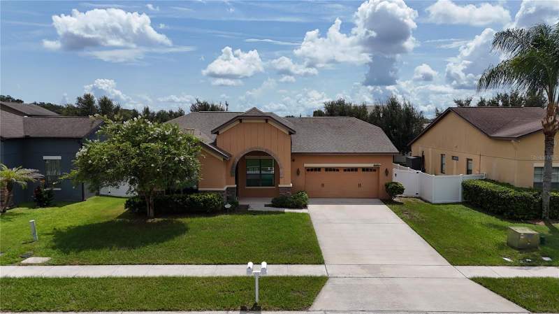 Doral Pointe