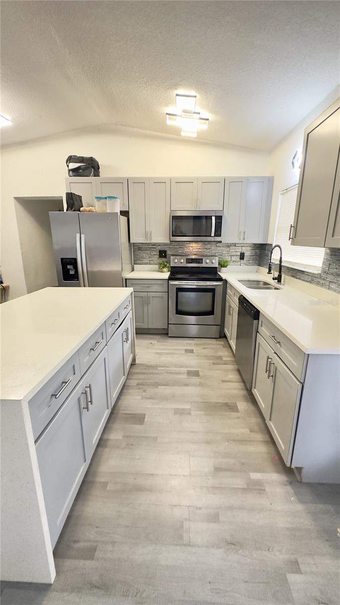 3 bedroom Single Family Residence at 223 Hope Circle, Westside Manor Sec 01, Orlando — photo 3