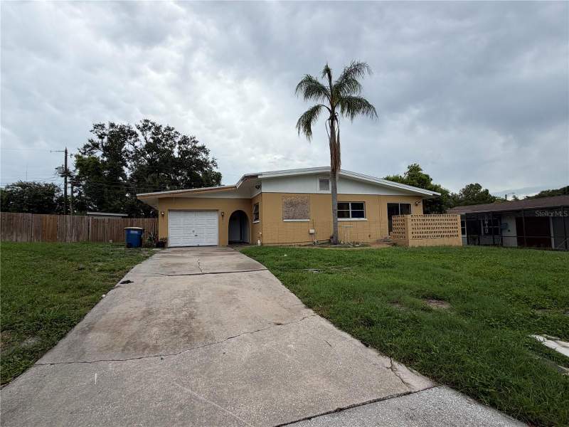 4 bedroom Single Family Residence at 1330 Emily Court, Brookhill Unit 4 Rep, Clearwater — photo 2