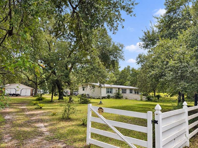9190 SW 156TH PLACE home for sale in Florida Highlands