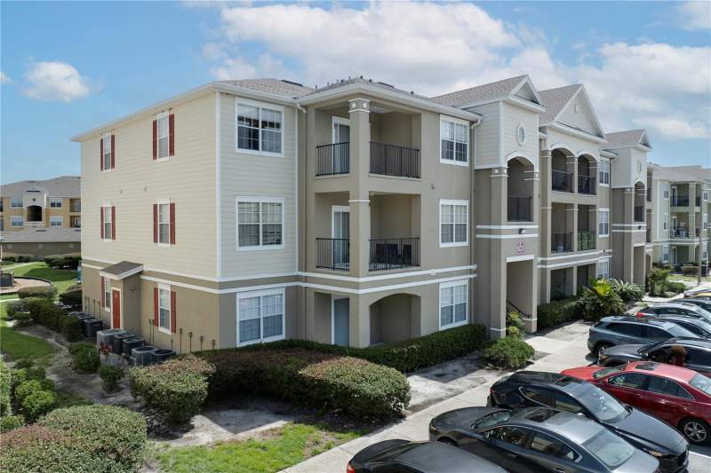 8225 CLAIRE ANN DRIVE #101 home for sale in Villa Valencia