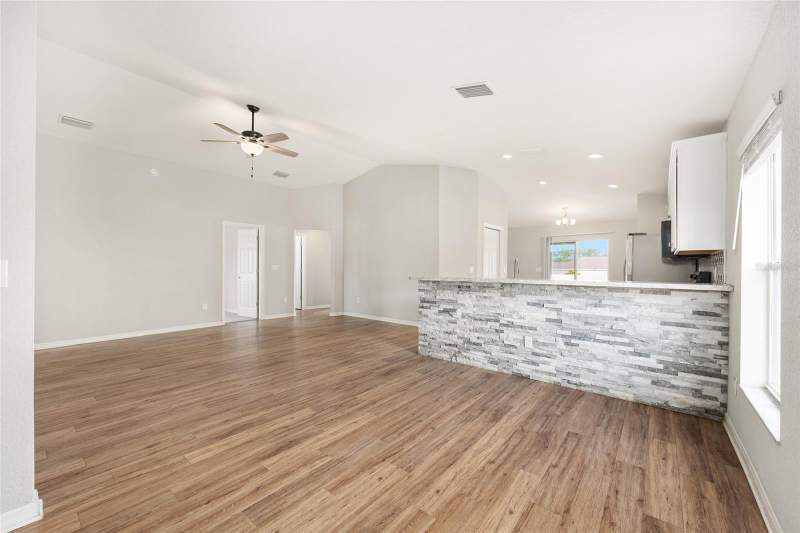 4 bedroom Single Family Residence at 9074 SE 47th Court Road, Summercrest, Ocala — photo 5