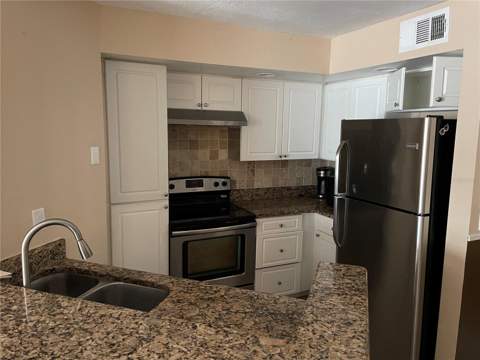 4512 Commander Drive #1725, Orlando FL - photo 6 of 14
