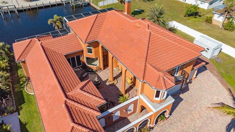 4 bedroom Single Family Residence at 108 Roselle Court, Port Charlotte Sec 036, Port Charlotte — photo 3