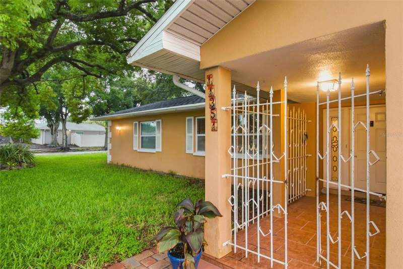 3 bedroom Single Family Residence at 11351 130th Avenue, Orangewood Estates, Largo — photo 4