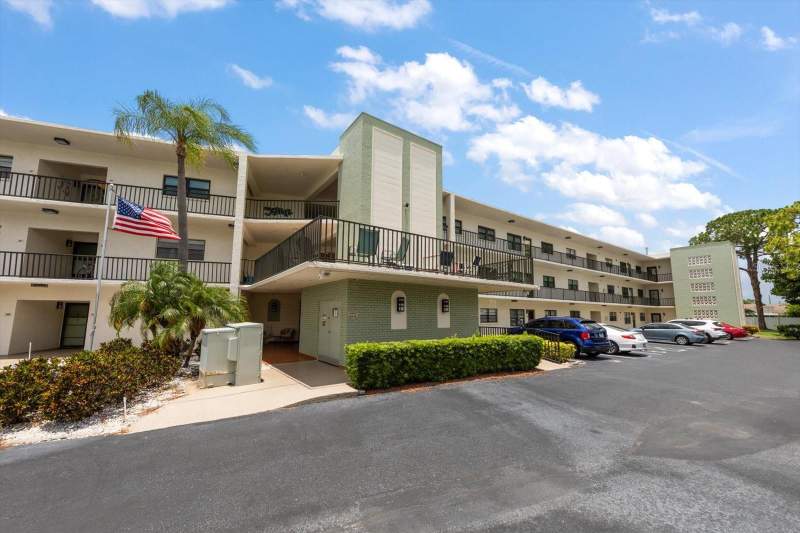5980 TERRACE PARK DRIVE #310 home for sale in Terrace Park Of Five Towns