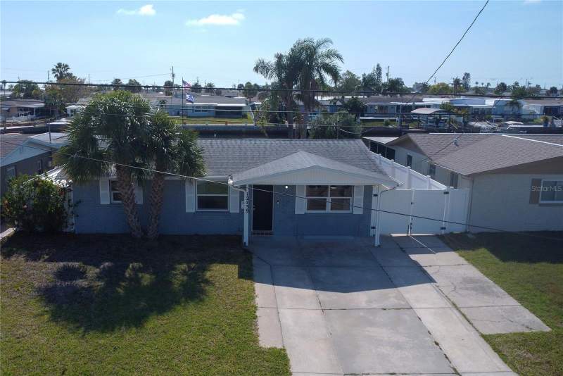 3 bedroom Single Family Residence at 12739 1st Isle, Leisure Beach, Hudson — photo 3