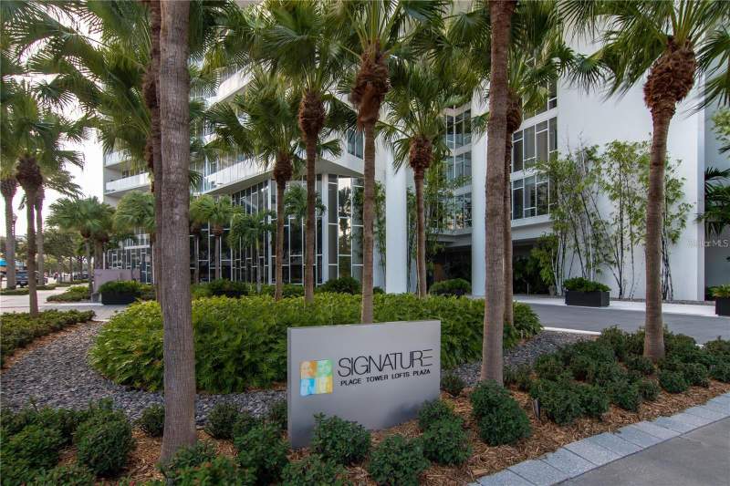 1 bedroom Condominium at 175 1st Street #504, Signature Place Condo, St Petersburg — photo 2