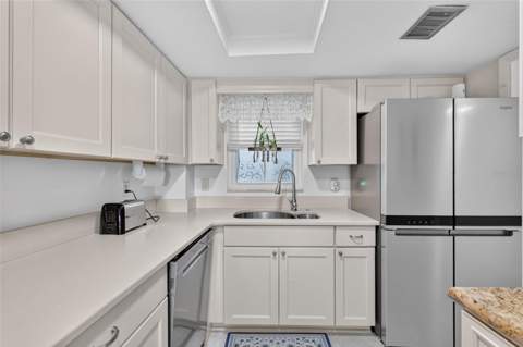 601 N McDonald Street #103, Mount Dora FL - photo 19 of 36