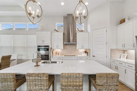 28692 Cozy Creek Drive, Wesley Chapel FL - photo 8 of 72