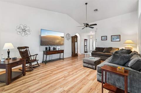 501 Eastlake Drive, Haines City FL - photo 7 of 43