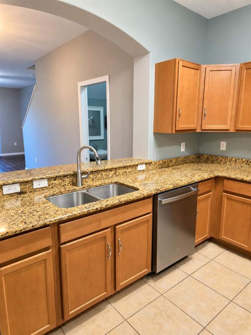 3 bedroom Townhouse at 4086 Winding Vine, Autumnwood Grove, Lakeland — photo 5