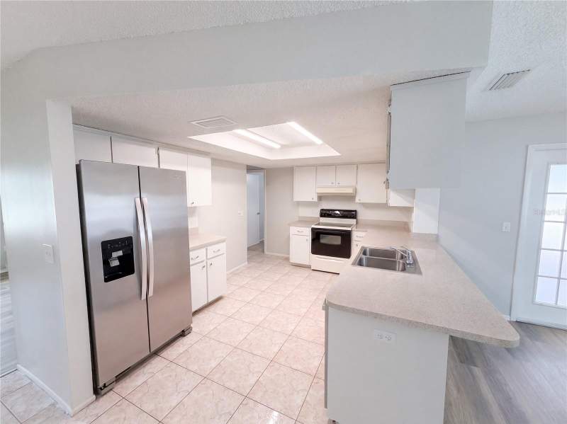 3 bedroom Single Family Residence at 11312 Possum Trail, Bear Creek Sub, Port Richey — photo 5