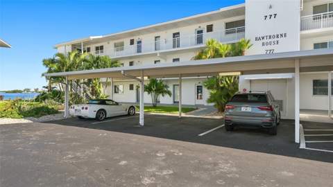 777 John Ringling Boulevard #2, Sarasota FL - photo 6 of 64