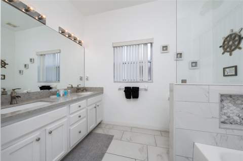2902 Paddington Way, Kissimmee FL - photo 18 of 28