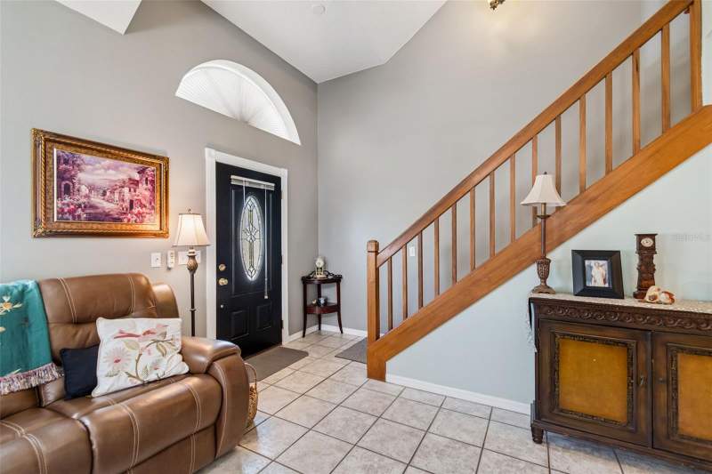 4 bedroom Single Family Residence at 10735 SE Drummond Road, Tampa Shores Inc #1 Un 1A Rep, Tampa — photo 5