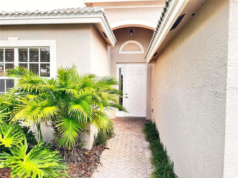 2 bedroom Single Family Residence at 4950 Sandy Brook Circle, Valencia Lakes Ph 2, Wimauma — photo 2