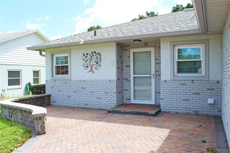 2 bedroom Single Family Residence at 6015 Seagull Lane, Sandpiper Golf & Country Club Ph 01, Lakeland — photo 2