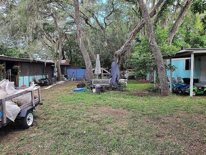 3 bedroom Mobile Home at 11853 Caton Avenue, Moon Lake Estate, New Port Richey — photo 4