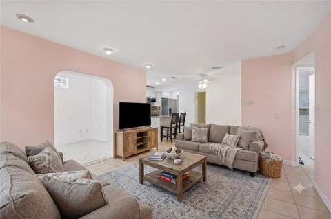 9680 Park Lake Drive, Pinellas Park FL - photo 10 of 31