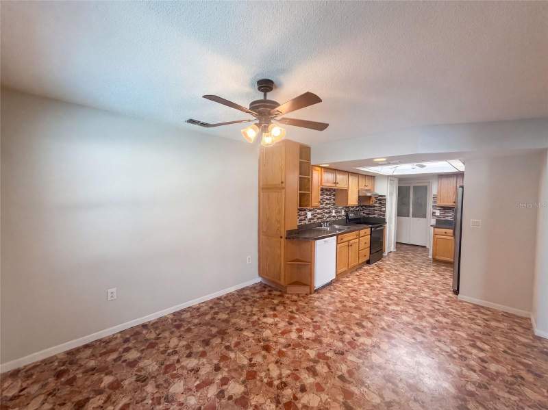 3 bedroom Single Family Residence at 11187 Blythville Road, Spring Hill, Spring Hill — photo 5