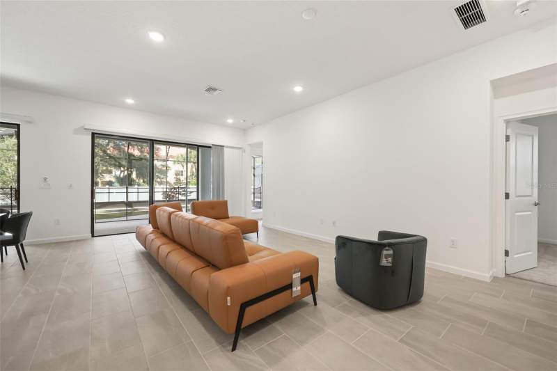 9 bedroom Single Family Residence at 5821 High Seas Drive, Paradiso Grande Ph 2, Orlando — photo 2
