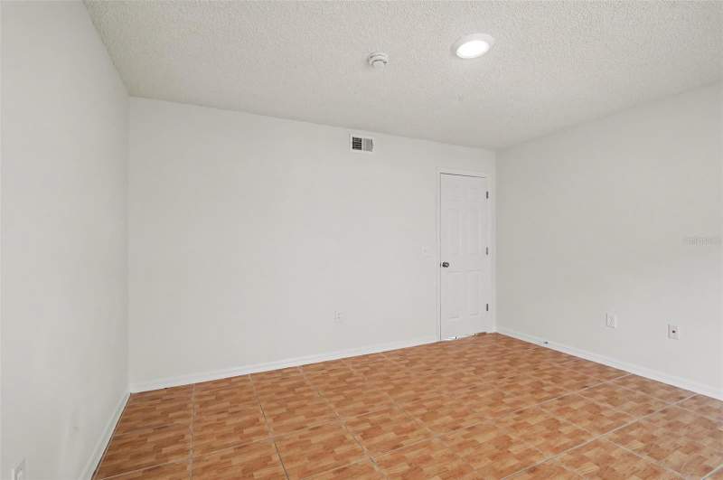 4 bedroom Single Family Residence at 1093 Amanda Kay Circle, Forest Cove, Sanford — photo 2