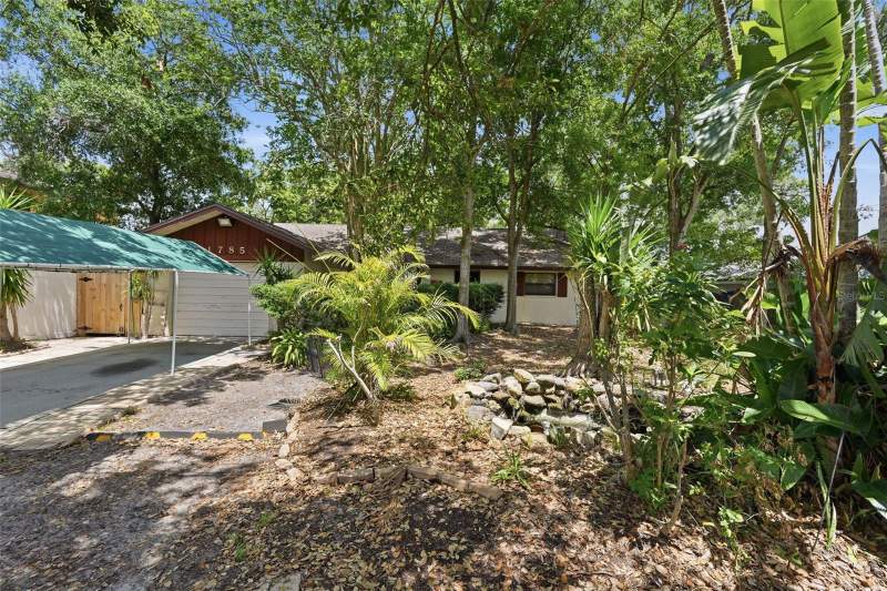 Gulf Breeze Estates