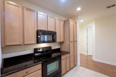 10419 Belfry Circle, Orlando FL - photo 12 of 43