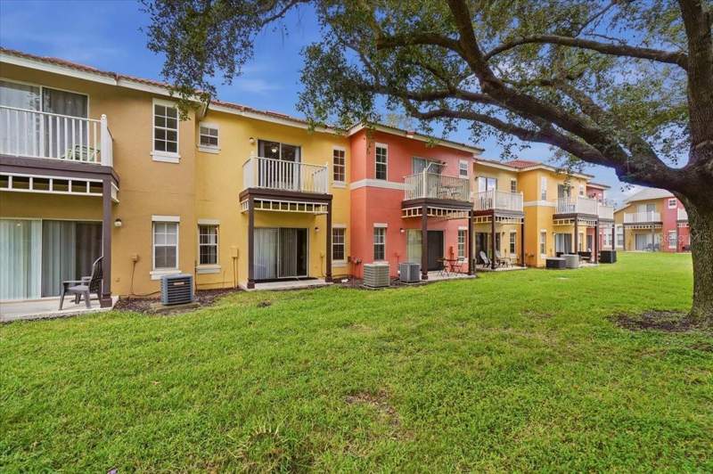 3 bedroom Townhouse at 8504 Crystal Cove Loop, Emerald Island Resort Ph 2, Kissimmee — photo 4