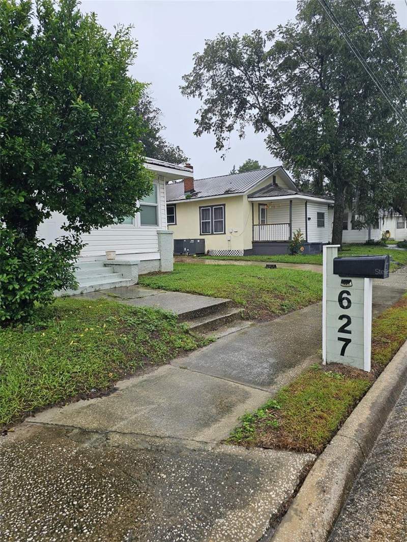 2 bedroom Single Family Residence at 627 NE 8th Avenue, Smith & Daughertys Add, Ocala — photo 3