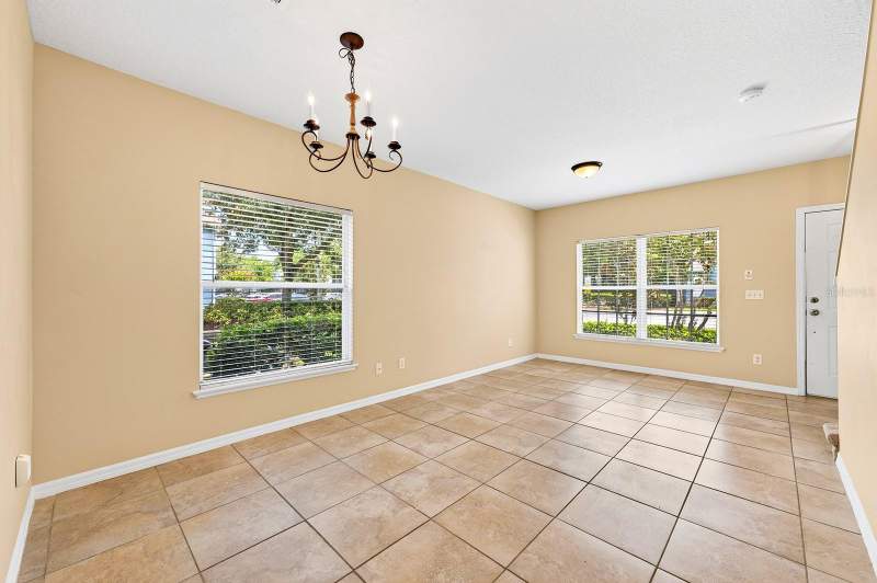 3 bedroom Townhouse at 102 WILTON CIRCLE, PLACID LAKE TWNHMS, SANFORD — photo 2