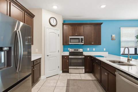 11632 Weaver Hollow Road, New Port Richey FL - photo 8 of 33
