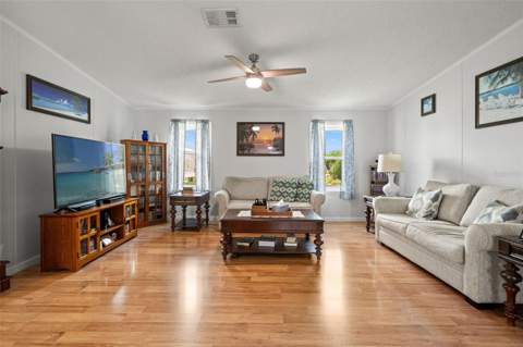116 Mount Isle Avenue #116, St Petersburg FL - photo 12 of 36