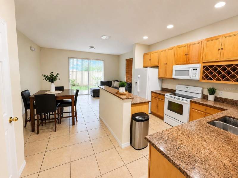 3 bedroom Townhouse at 7601 Acklins Road, Crestwynd Bay, Kissimmee — photo 4