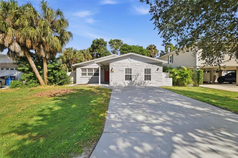 1751 MISSISSIPPI AVENUE home for sale in Shoreacres Center