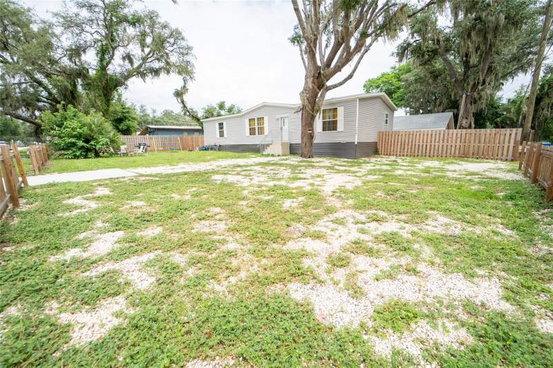 5 bedroom Manufactured Home at 11634 McMullen Loop, Riverview, Riverview — photo 2