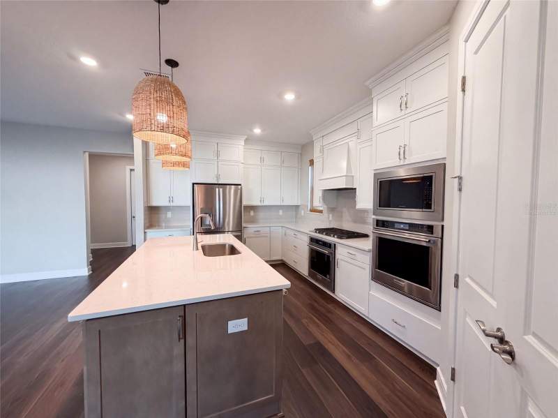 5 bedroom Single Family Residence at 15173 Willow Ridge Drive, Willow Rdg, Montverde — photo 2