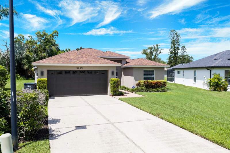 3 bedroom Single Family Residence at 3623 E 62nd Avenue, Regal Oaks, Bradenton — photo 3