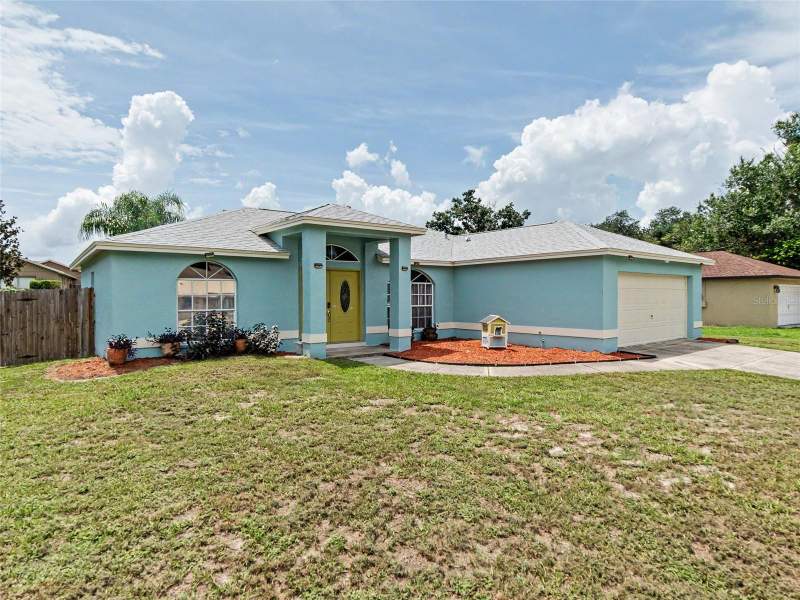 23513 BELLAIRE LOOP home for sale in Lake Padgett Estates