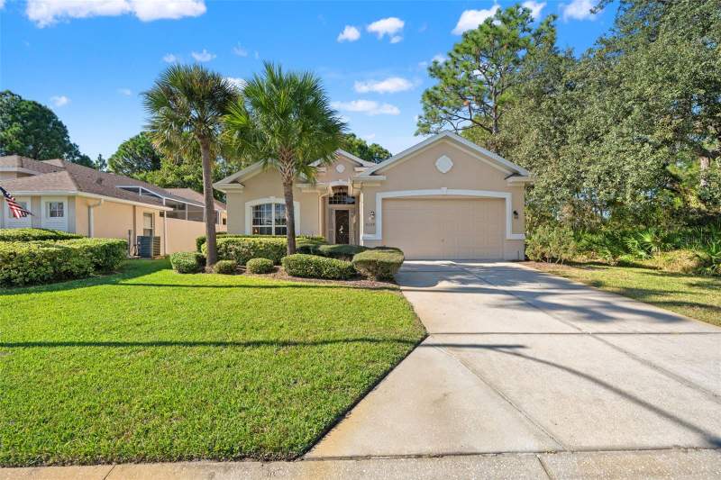 2 bedroom Single Family Residence at 10199 Holly Berry Drive, Glen Lakes Ph 1, Weeki Wachee — photo 2