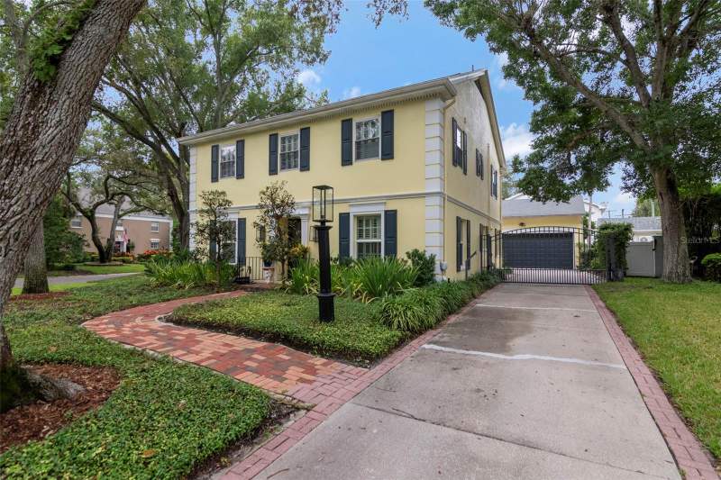 4 bedroom Single Family Residence at 1231 S Roxmere Road, Culbreath Bayou Unit 6, Tampa — photo 3