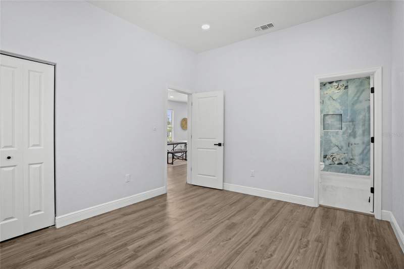 2 bedroom Single Family Residence at 2517 W Palmetto Street, Mac Farlanes Rev Map Of Add, Tampa — photo 4
