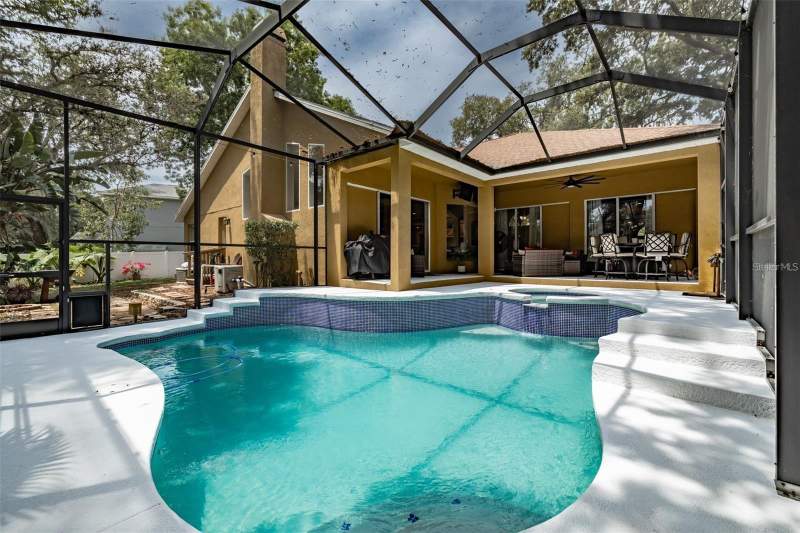 4 bedroom Single Family Residence at 10131 Paddock Oaks Drive, Paddock Oaks, Riverview — photo 5